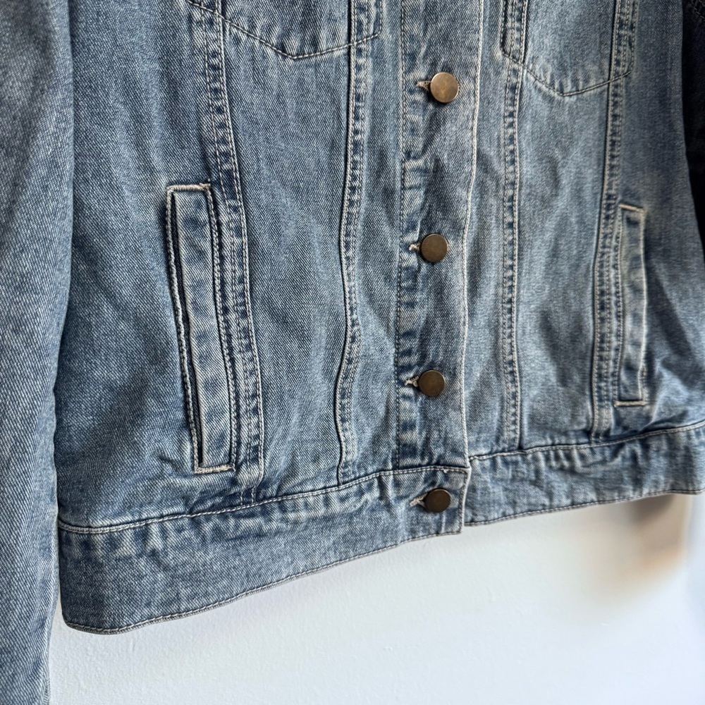 Falls Creek Distressed Raw Hem Denim Jacket Medium Wash Coastal Cowgirl Indie - Picture 5 of 6